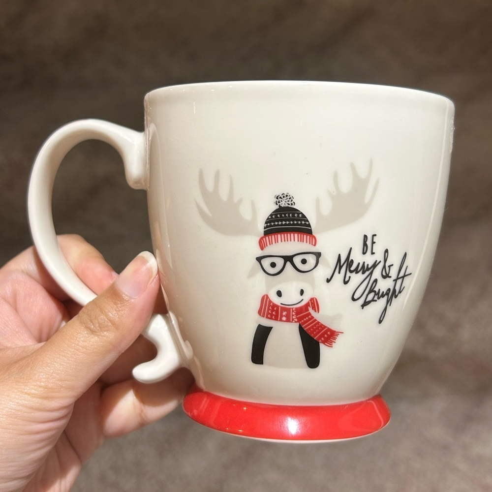 BRAND NEW Be Merry & Bright • Holiday Reindeer Mug ♥️